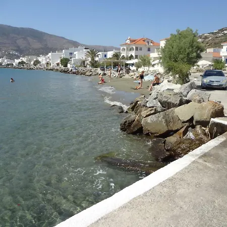 House In The Grass Land. بيت للعطل Ormos (Andros)