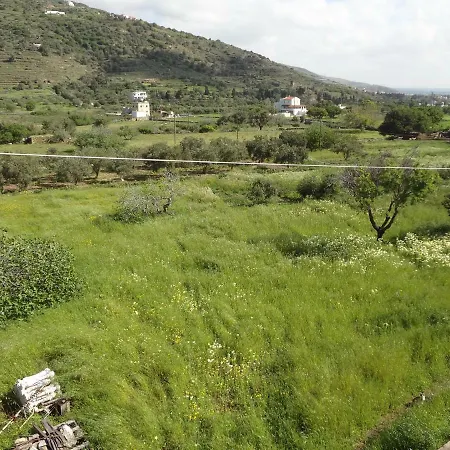 House In The Grass Land. Prázdninový dům Ormos (Andros)